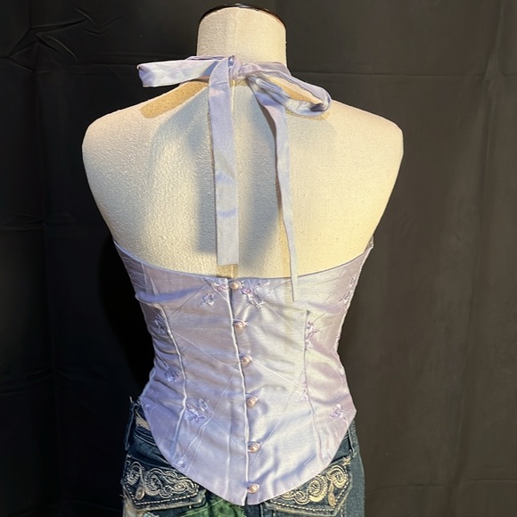 Woman’s lavender sleeveless dressy top - Picture 3 of 4
